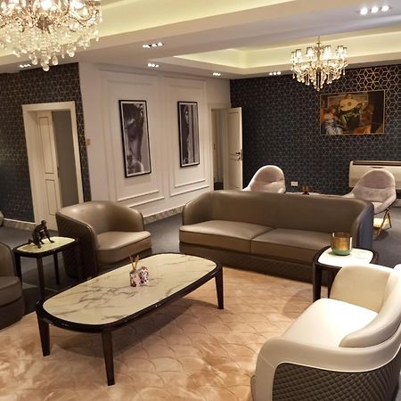 Sujimoto Residences Macdonald Lagos Extérieur photo