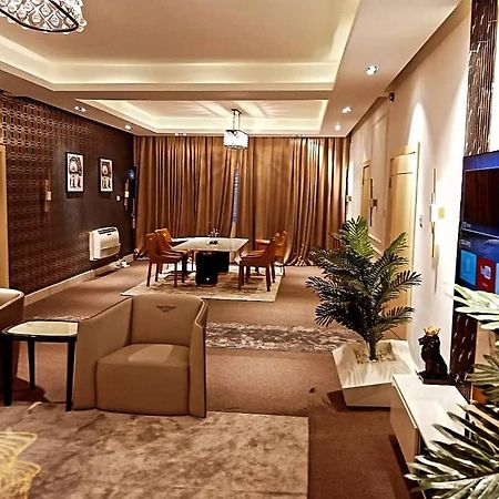 Sujimoto Residences Macdonald Lagos Extérieur photo