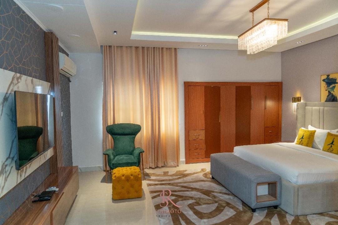 Sujimoto Residences Macdonald Lagos Extérieur photo