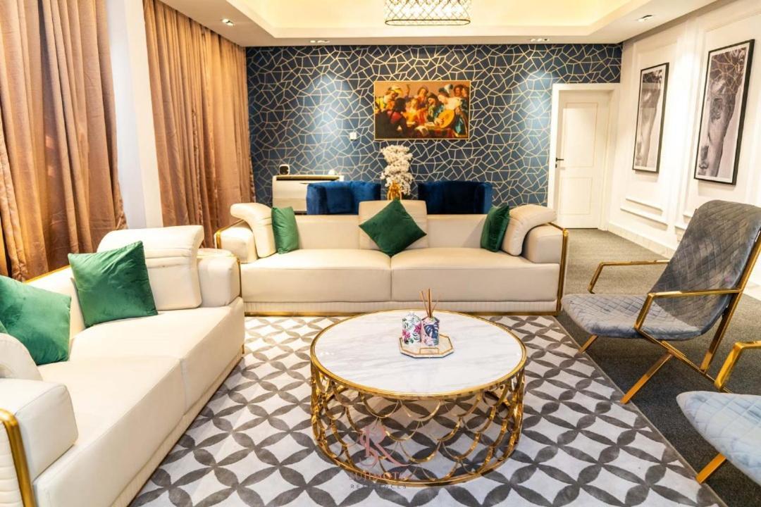 Sujimoto Residences Macdonald Lagos Extérieur photo
