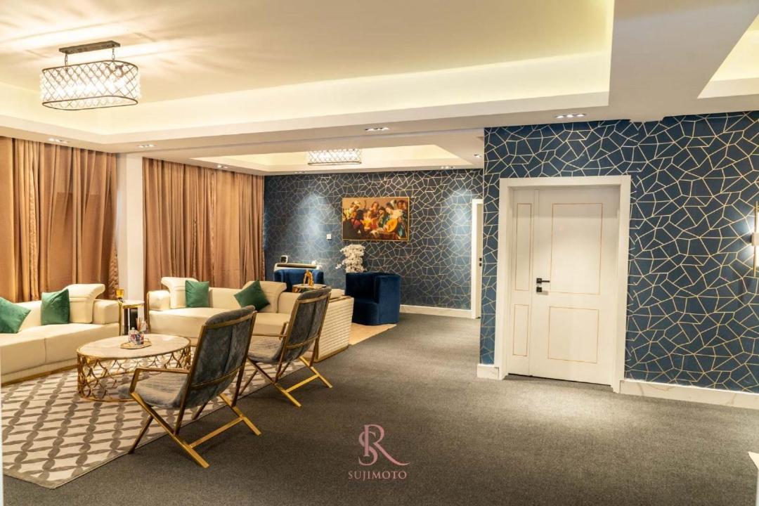Sujimoto Residences Macdonald Lagos Extérieur photo
