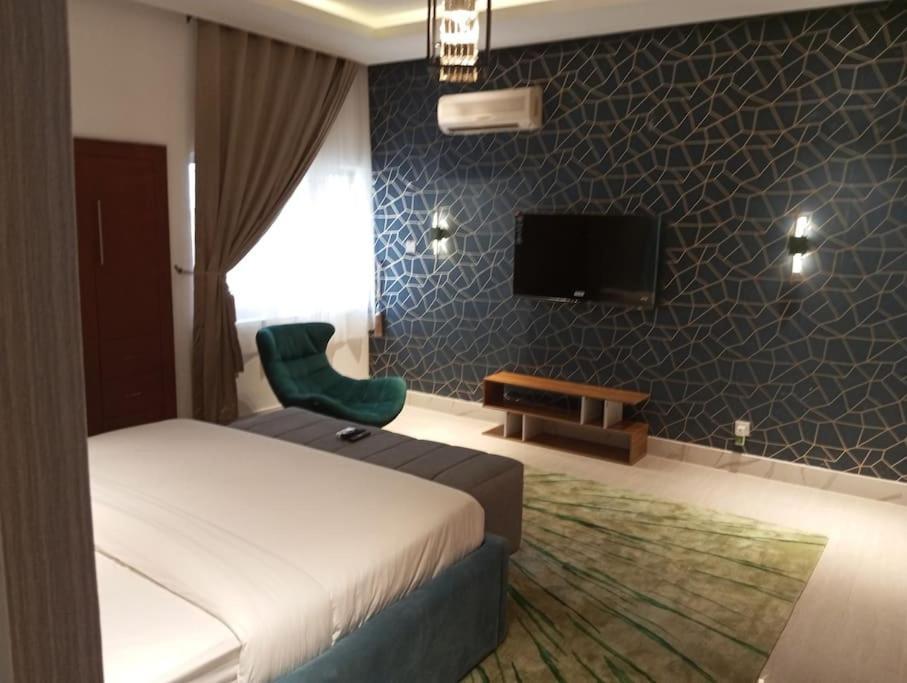 Sujimoto Residences Macdonald Lagos Extérieur photo