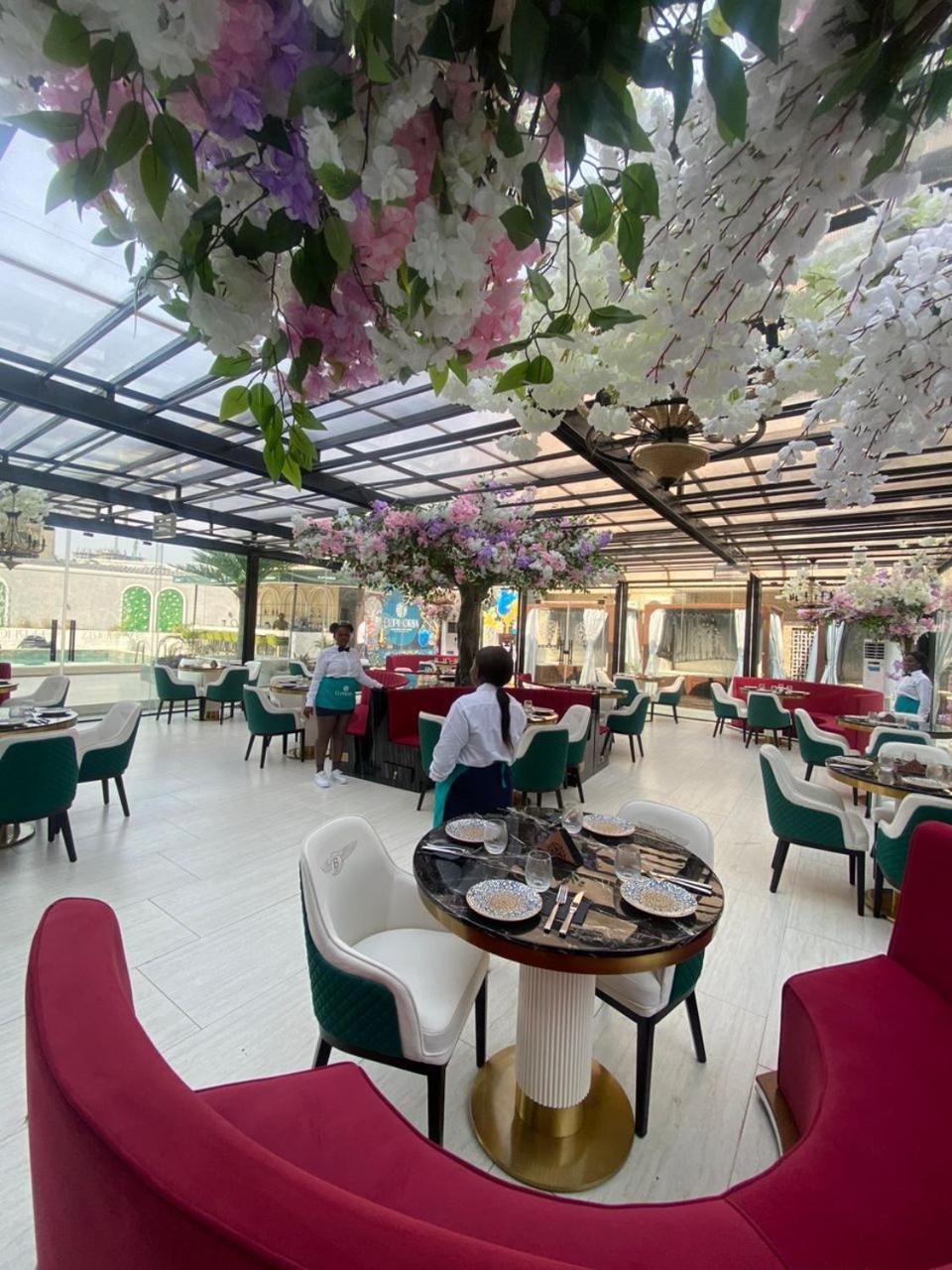 Sujimoto Residences Macdonald Lagos Extérieur photo