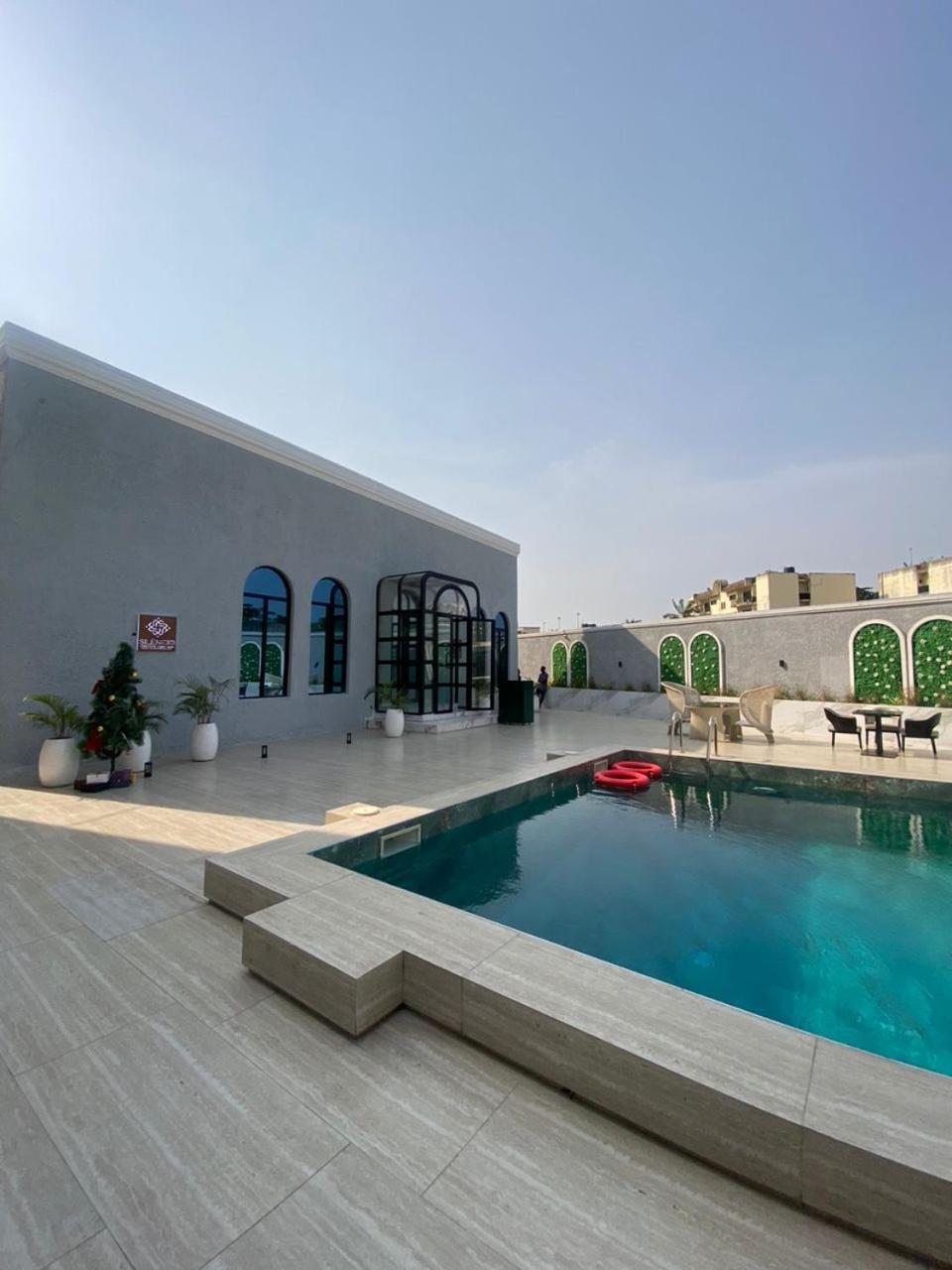Sujimoto Residences Macdonald Lagos Extérieur photo