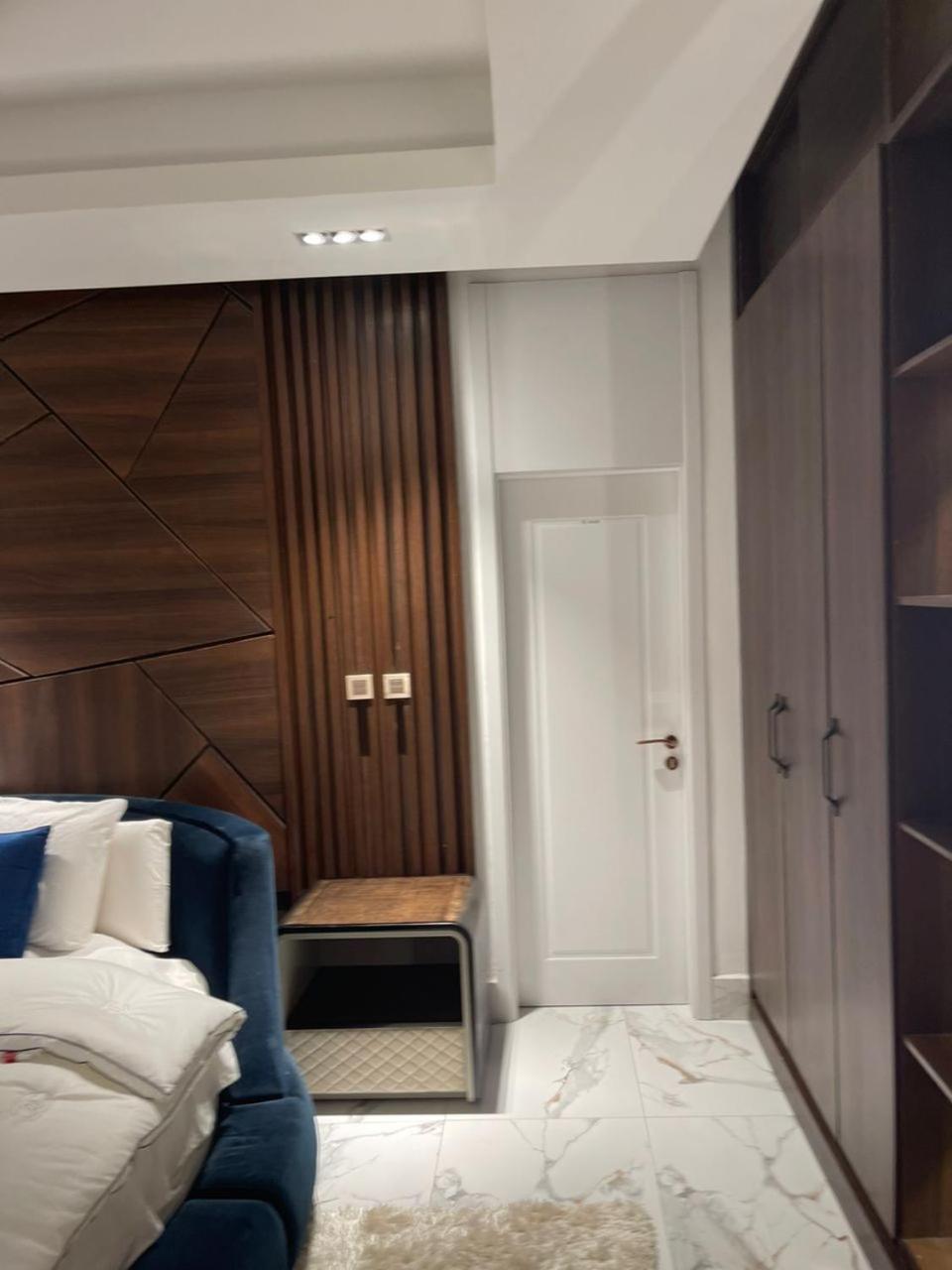 Sujimoto Residences Macdonald Lagos Extérieur photo