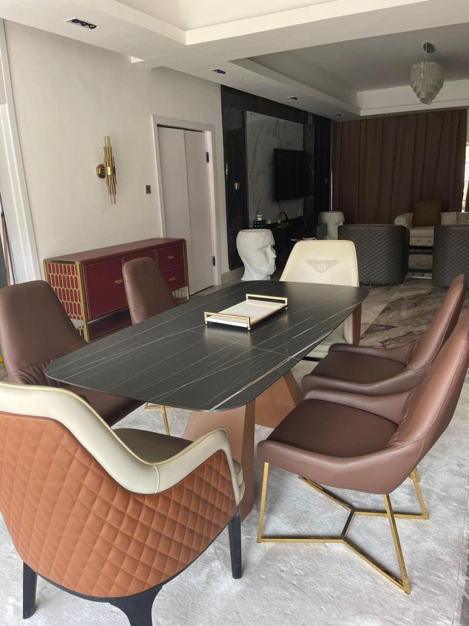 Sujimoto Residences Macdonald Lagos Extérieur photo