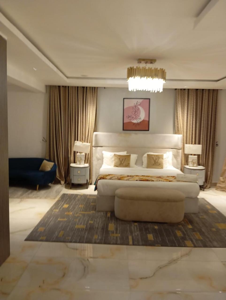 Sujimoto Residences Macdonald Lagos Extérieur photo